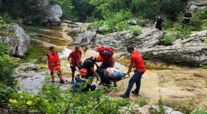 Spašavanje ozlijeđene osobe iz kanjona Cingarela